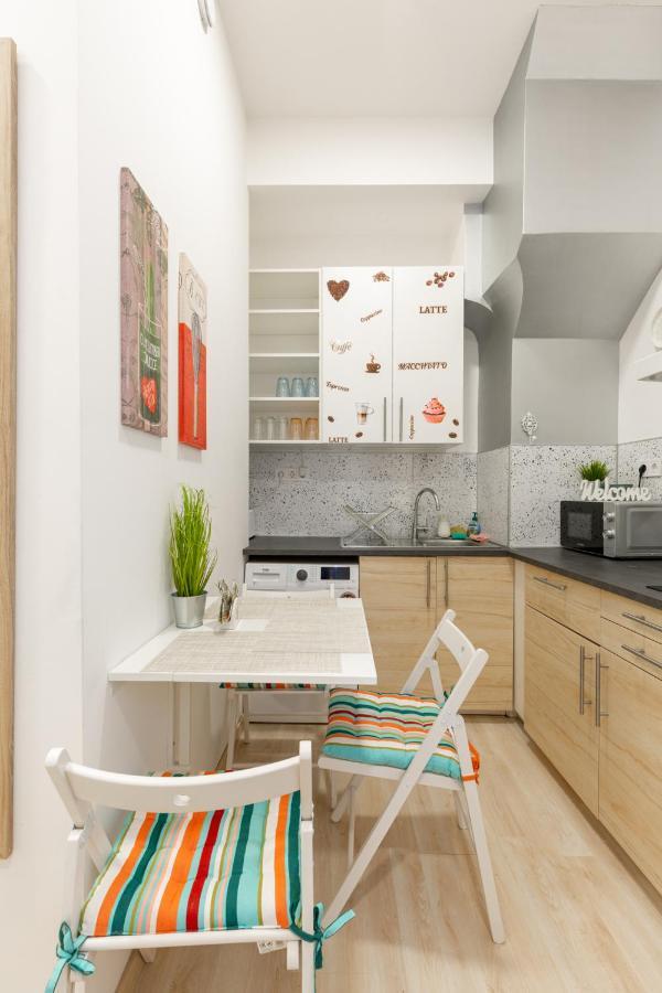 Apartment Colourful بودابست المظهر الخارجي الصورة