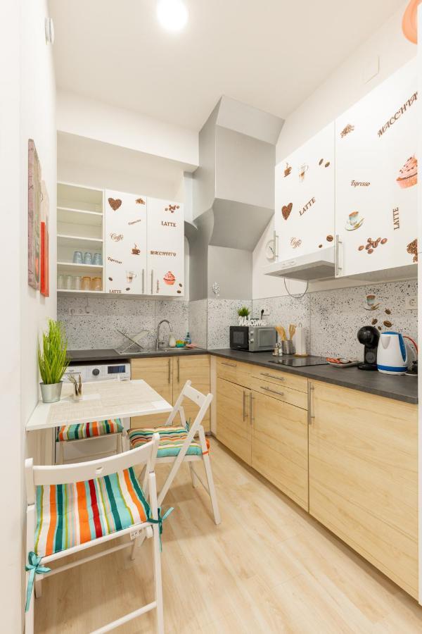 Apartment Colourful بودابست المظهر الخارجي الصورة