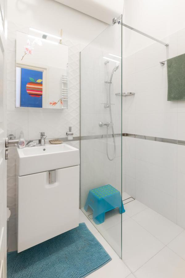 Apartment Colourful بودابست المظهر الخارجي الصورة